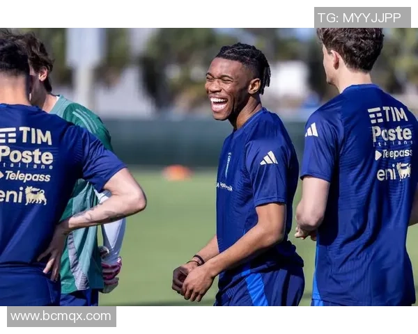 意大利7号足球明星的辉煌历程与传奇瞬间回顾 意大利7号足球明星的辉煌历程与传奇瞬间回顾