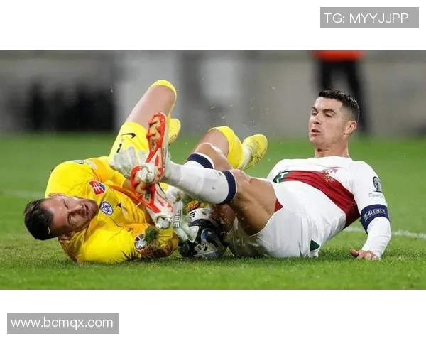 揭秘足球明星的保养秘诀与训练视频分享让你也能拥有运动员般的体魄